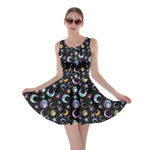 Load image into Gallery viewer, Moon print dress
