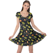 Load image into Gallery viewer, Toad print dress
