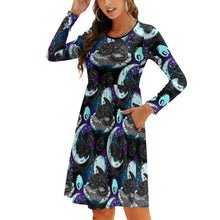 Load image into Gallery viewer, Dragon training dress
