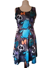 Load image into Gallery viewer, Trap door print dress
